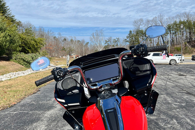 Road Glide®