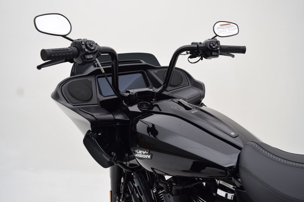 Road Glide®