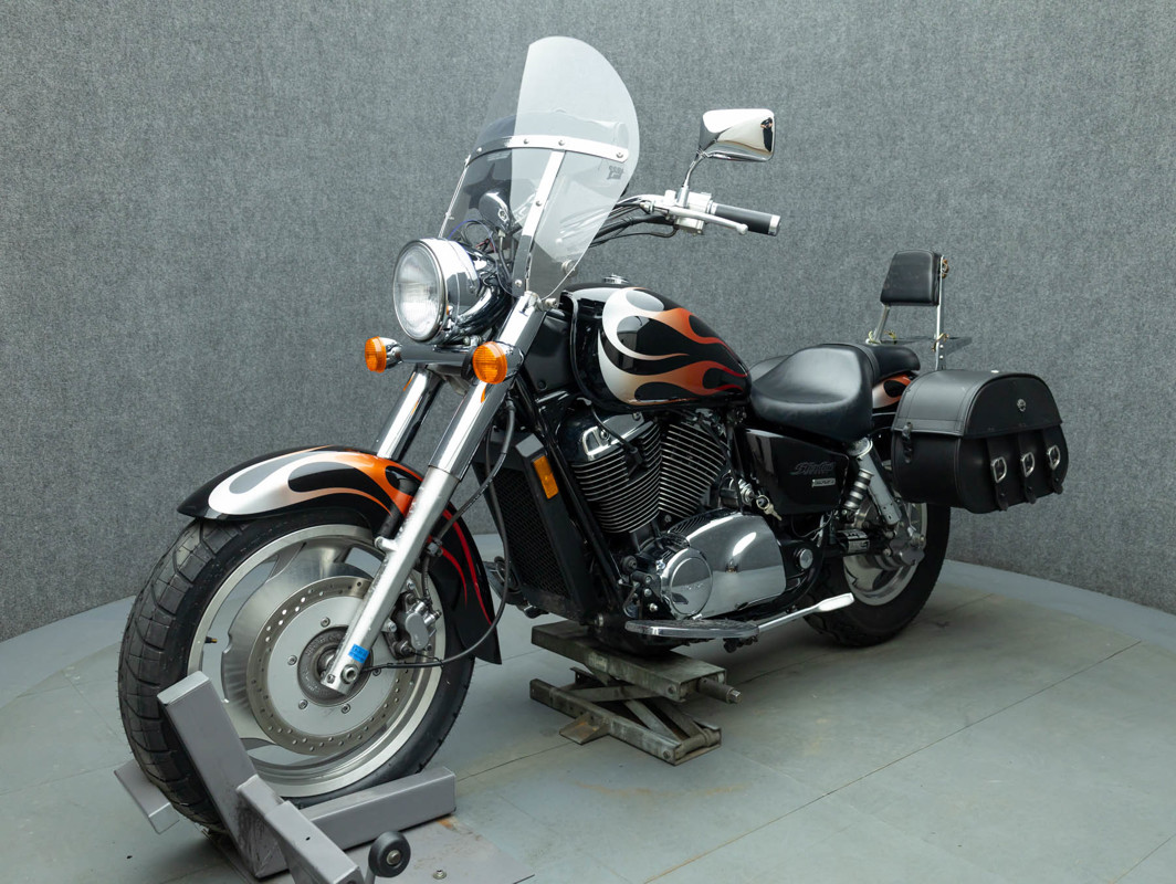 Shadow 1100 Sabre