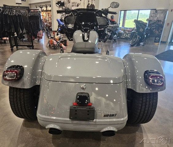 Road Glide® 3