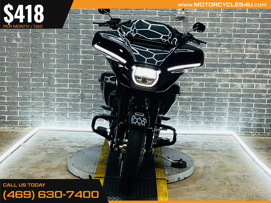 Street Glide®