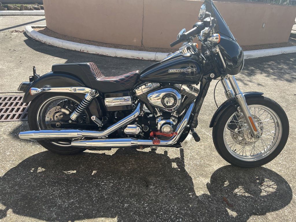 Dyna® Super Glide® Custom