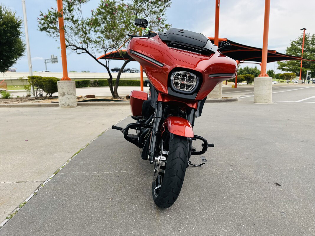 Street Glide®