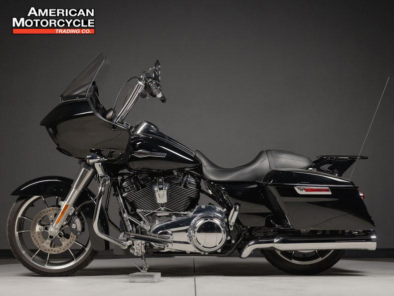 Road Glide®
