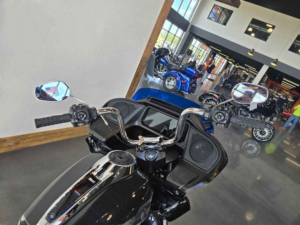 Road Glide®