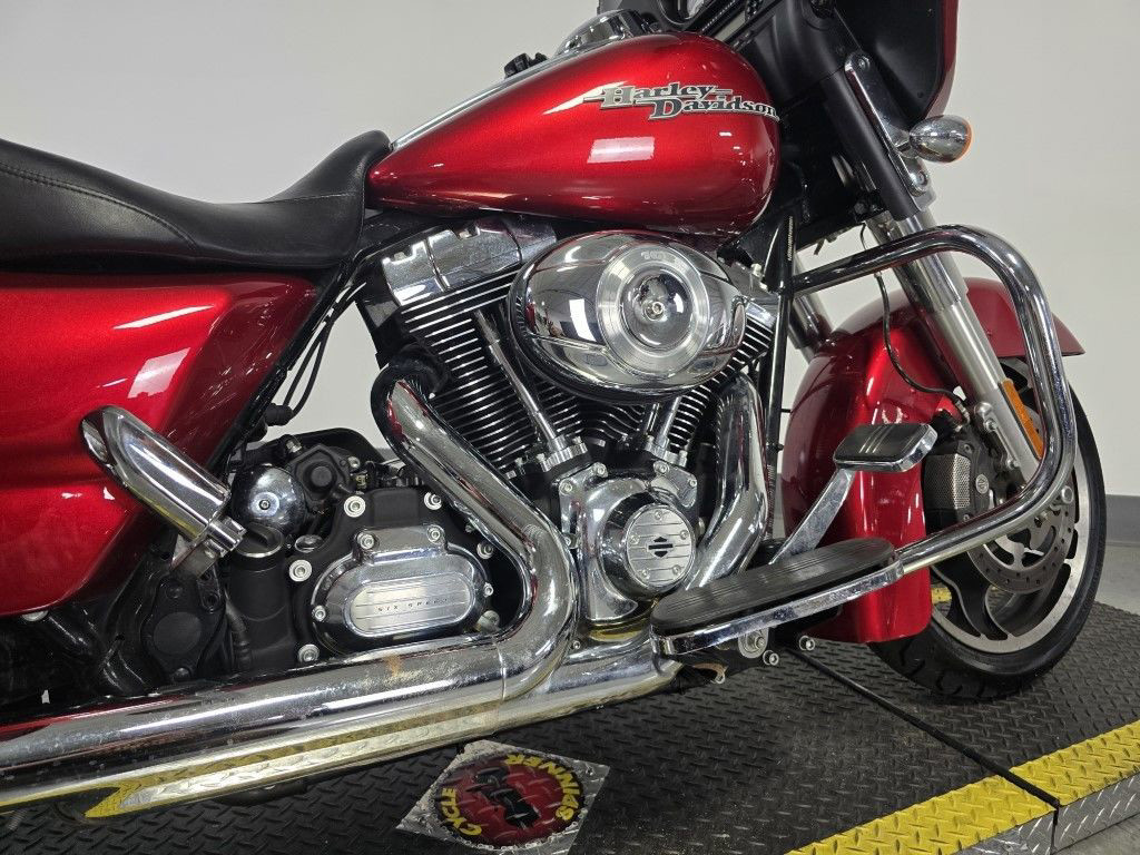 Street Glide®