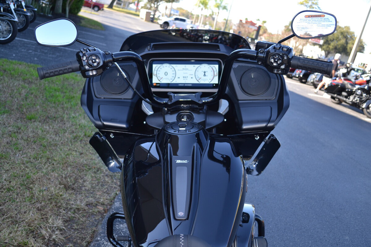 Road Glide®