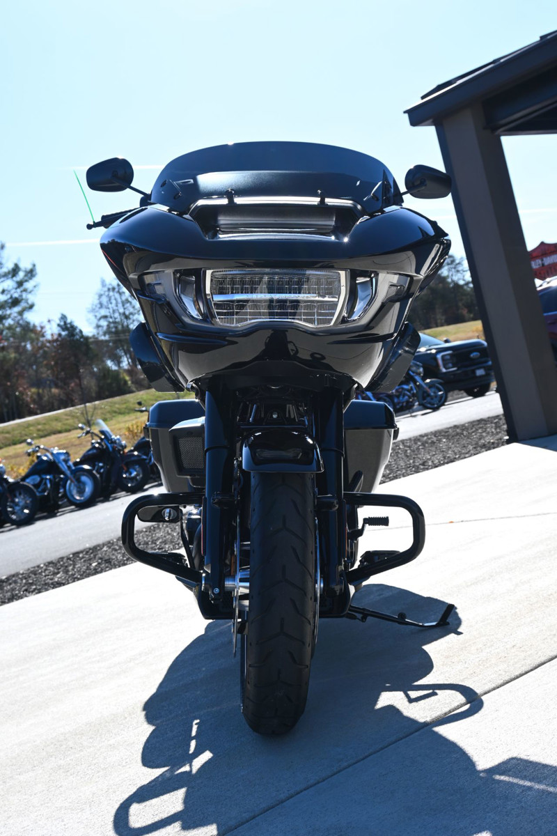 Road Glide®