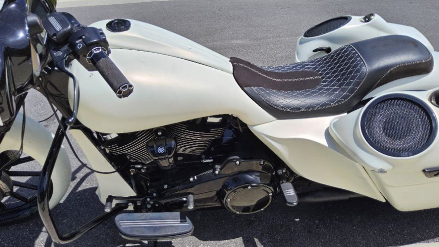 Street Glide®