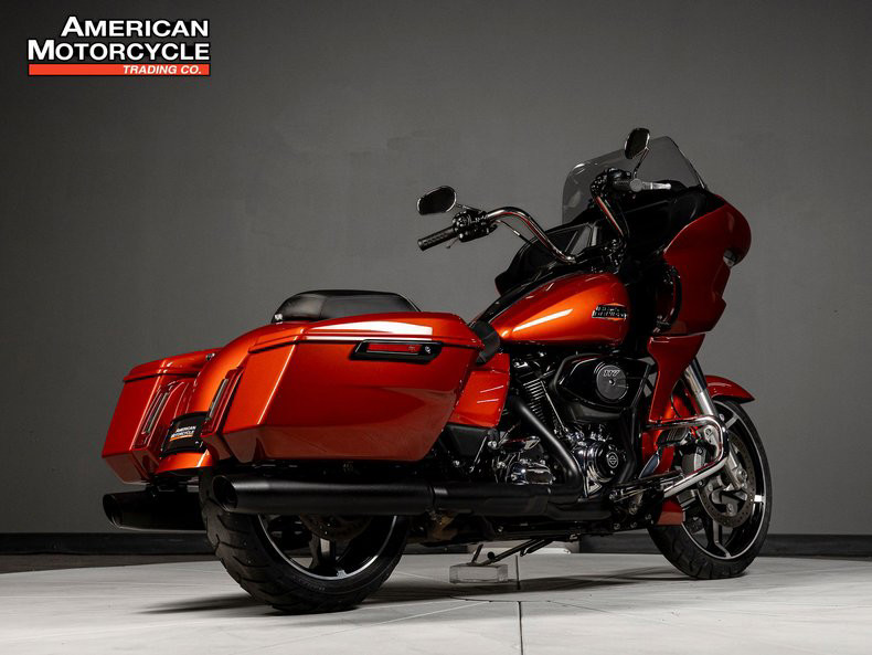 Road Glide®