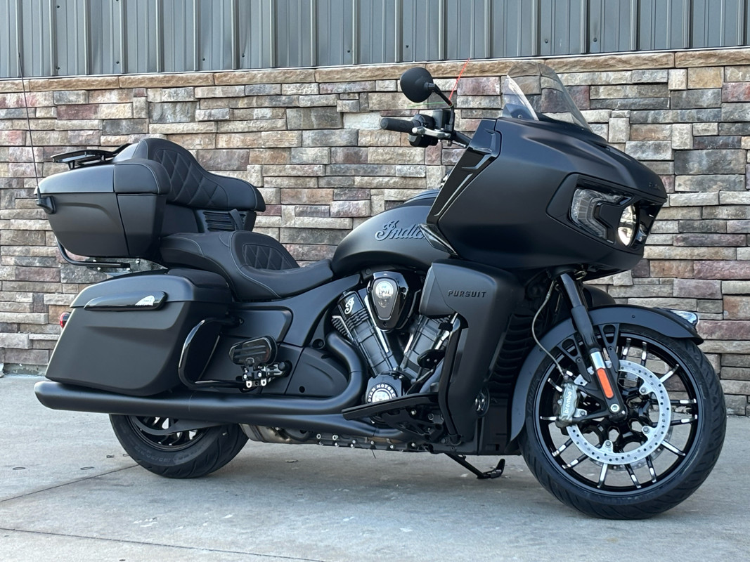 Pursuit Dark Horse