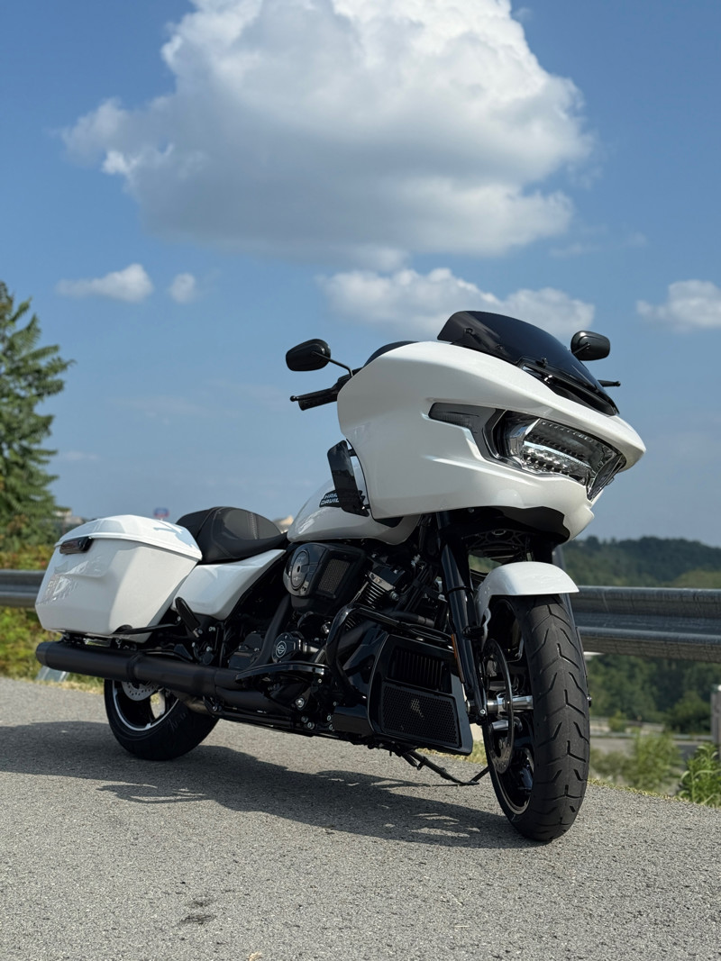 Road Glide®