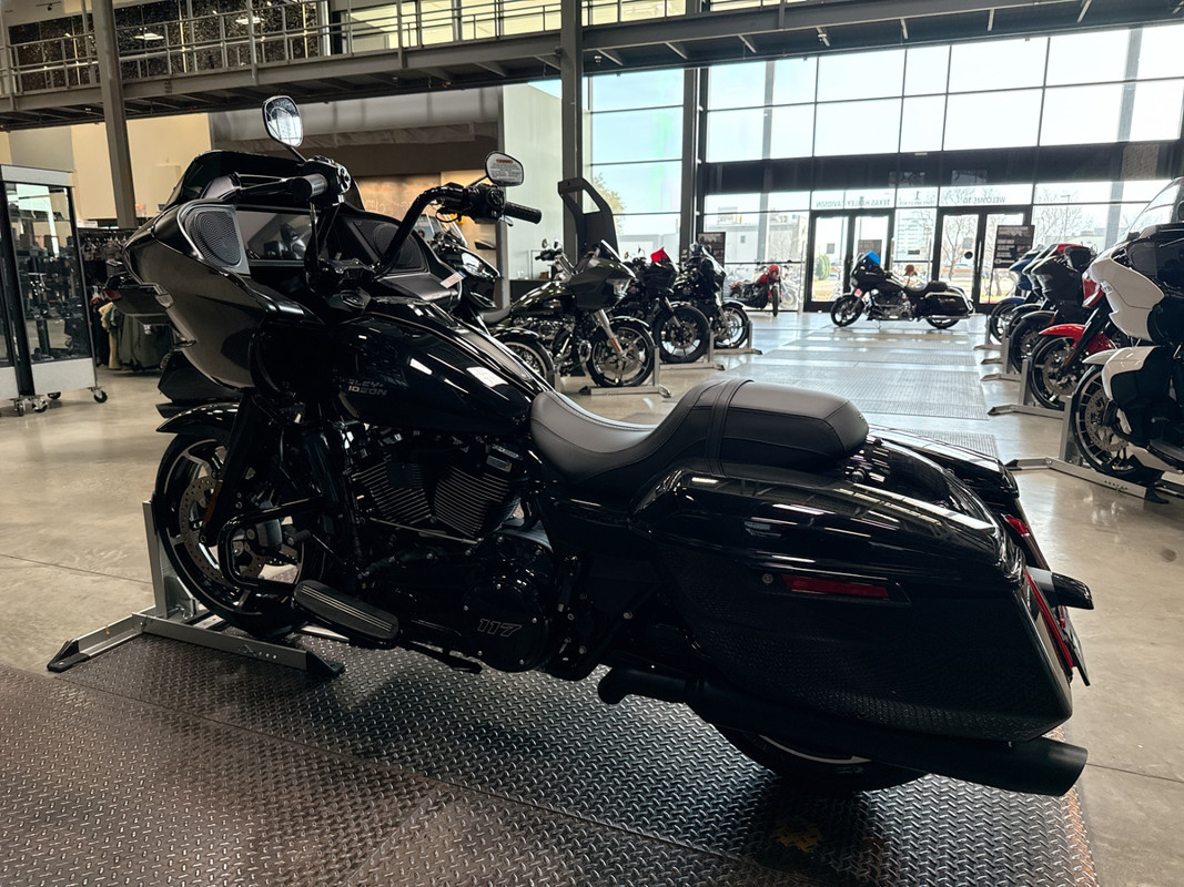 Road Glide®