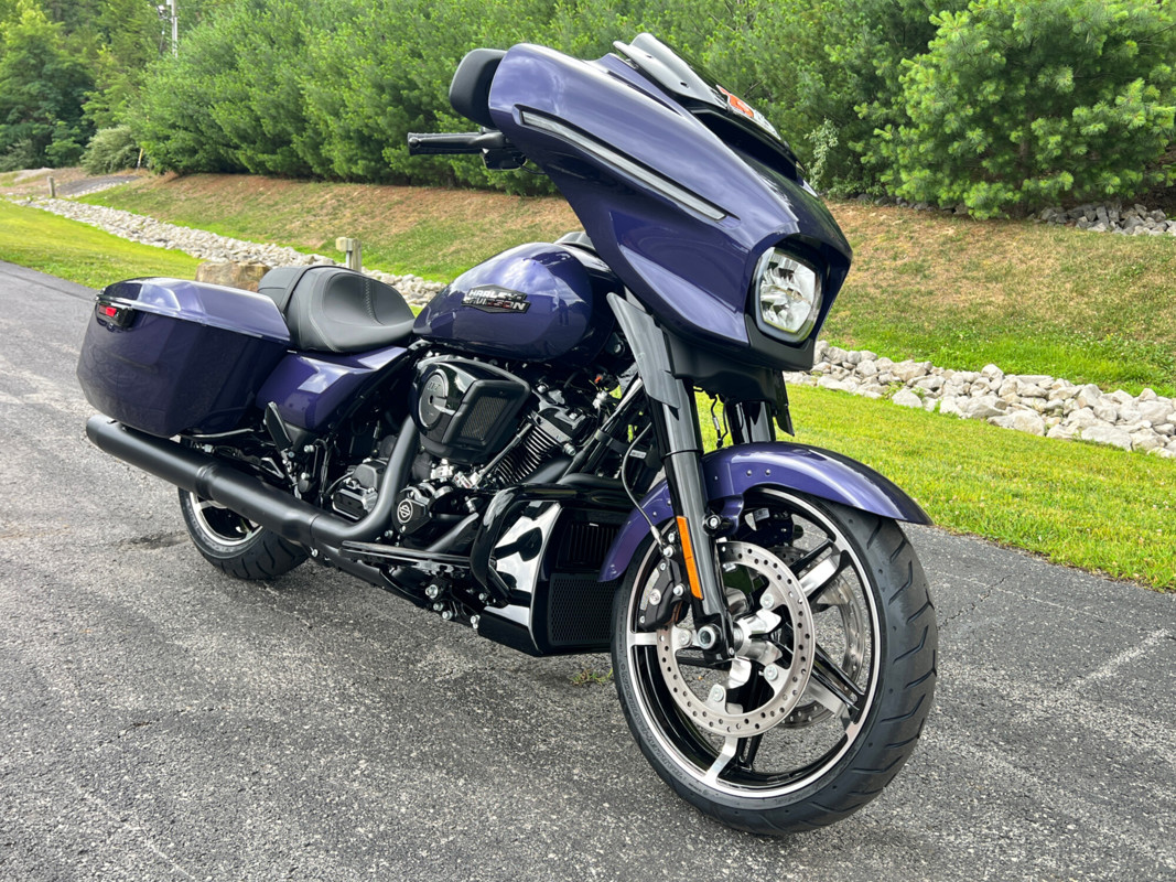 Street Glide®