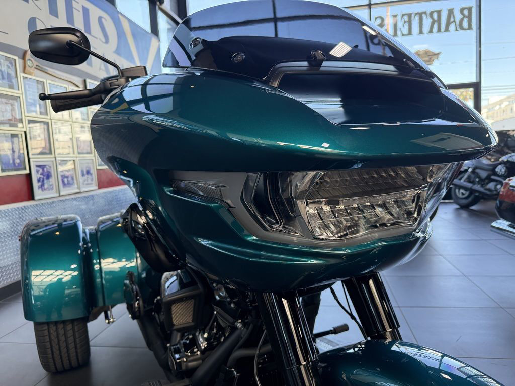 Road Glide® 3