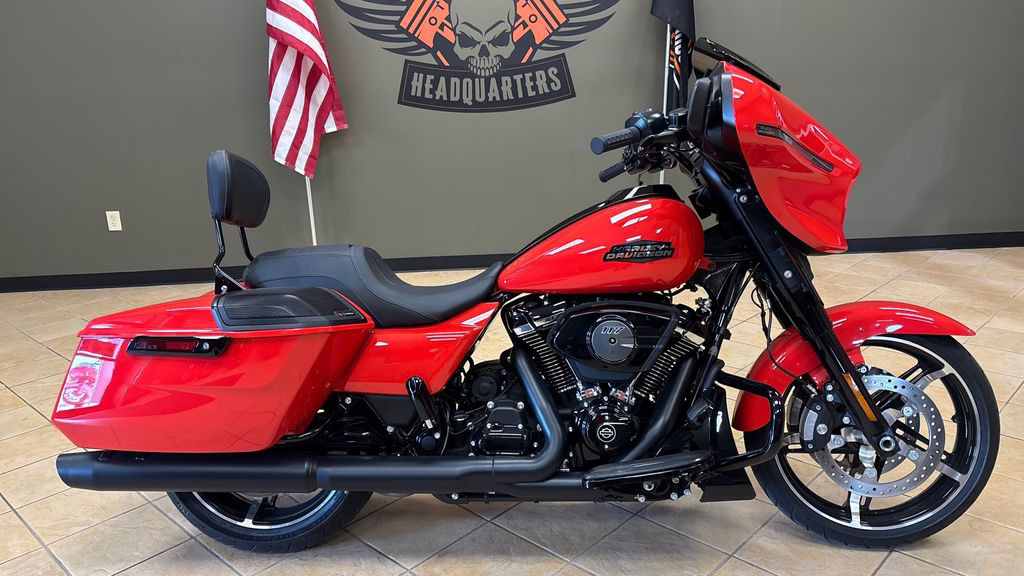 Street Glide®