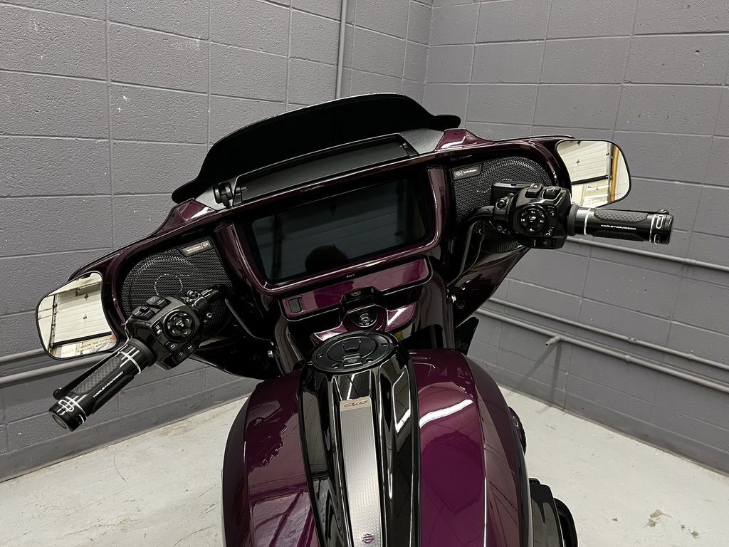 CVO® Street Glide®