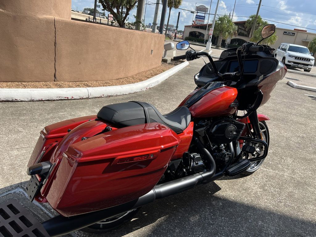 Road Glide®