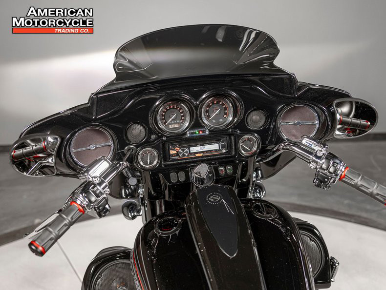 CVO™ Street Glide®