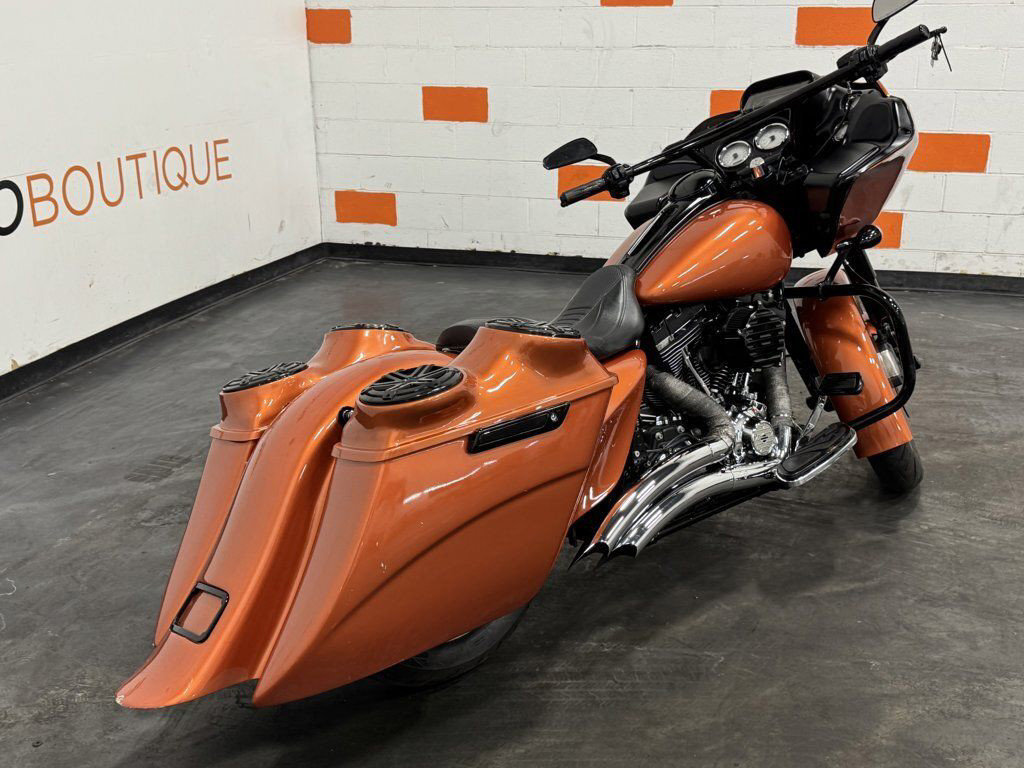 CVO™ Road Glide® Custom 