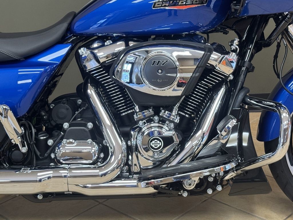 Road Glide®