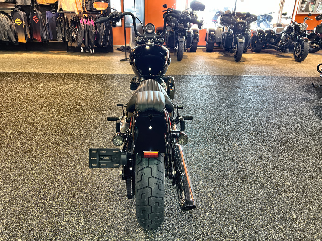 Street Bob®