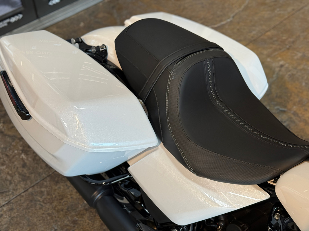 Road Glide®