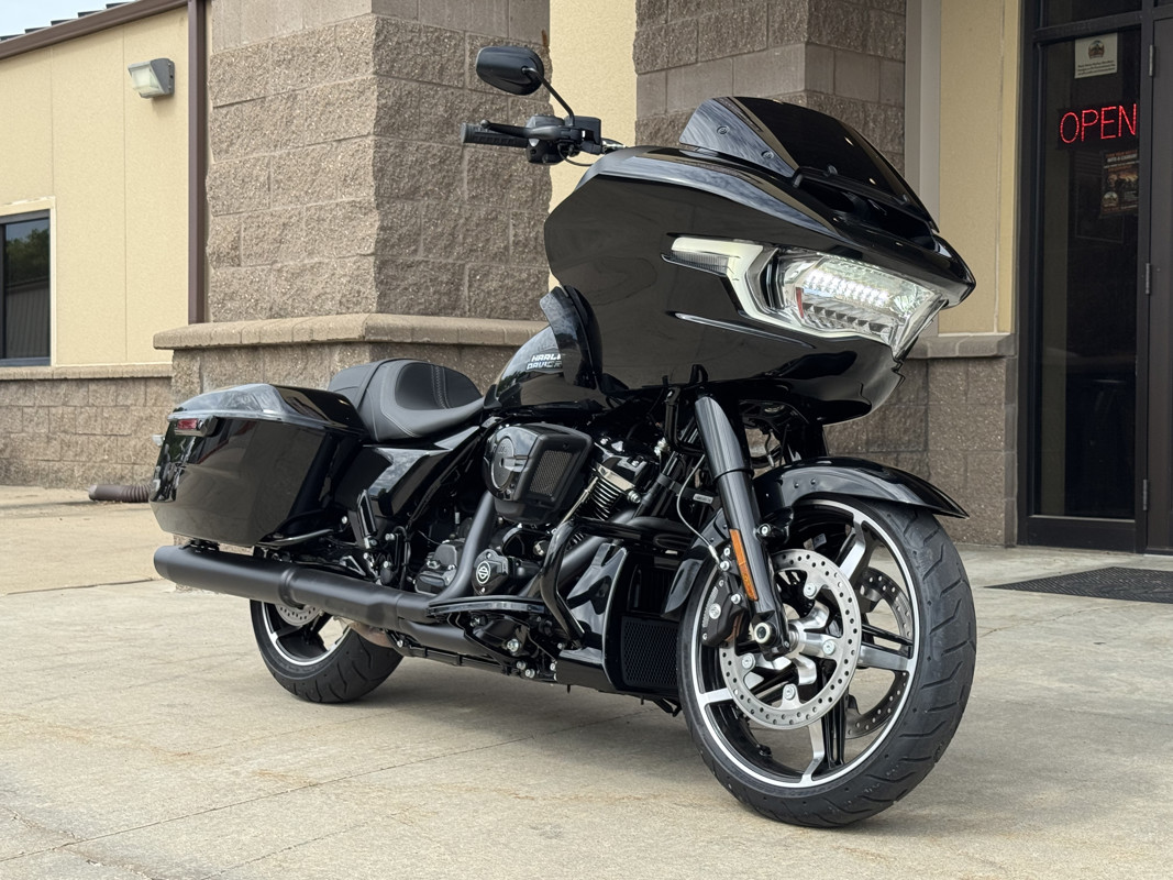 Road Glide®