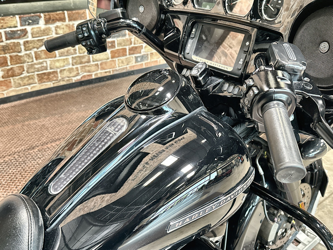 Street Glide® Special
