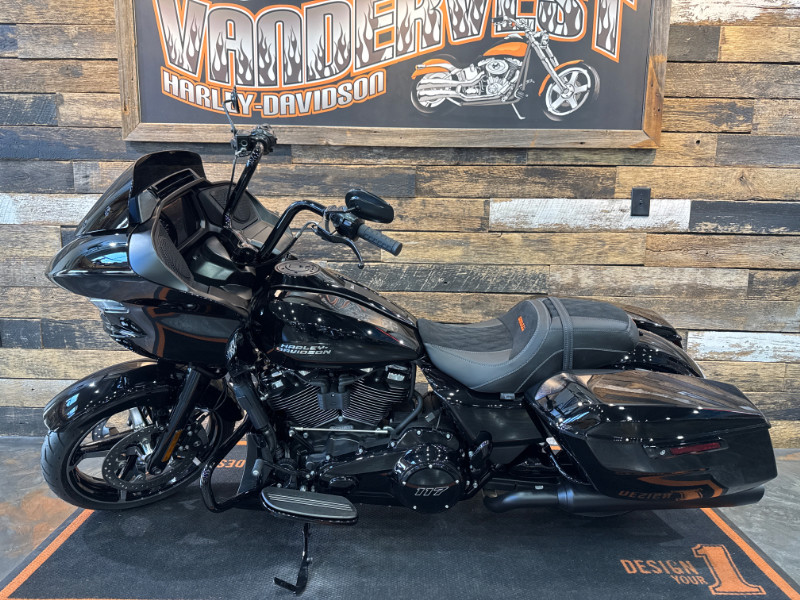 Road Glide®