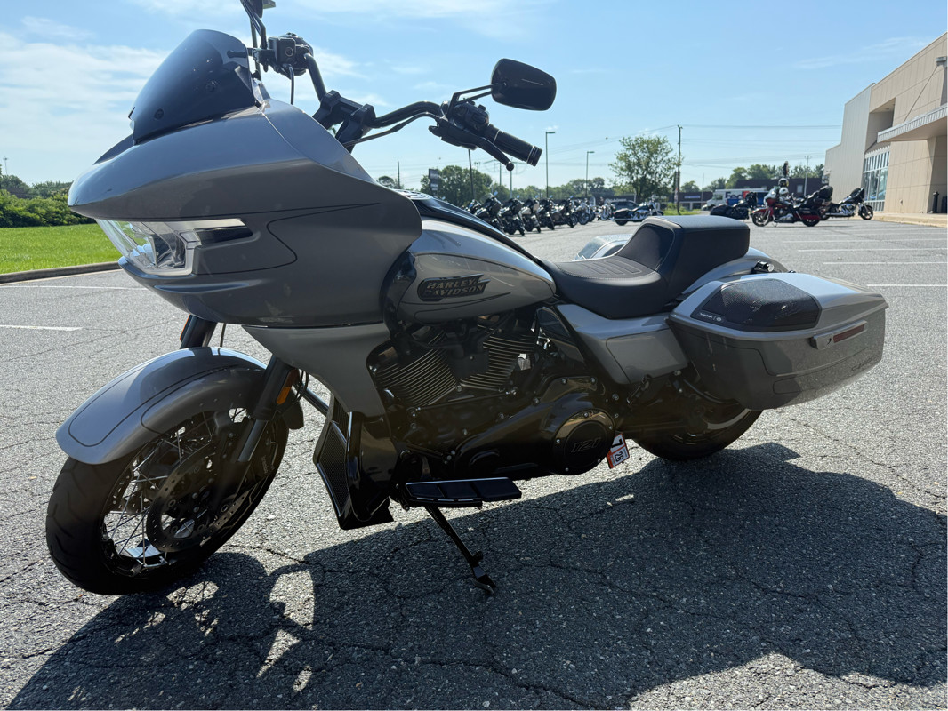 CVO® Road Glide®