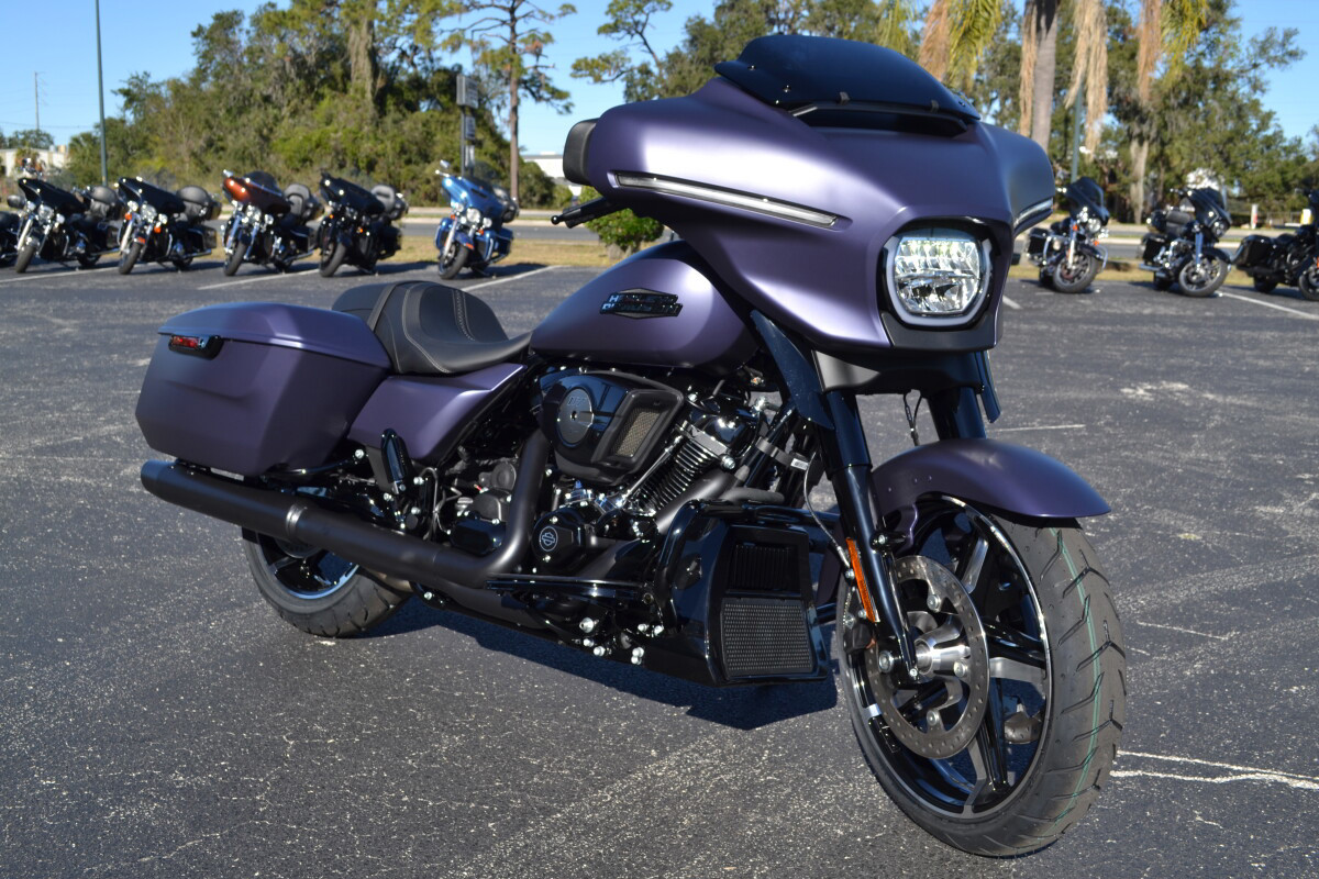 Street Glide®