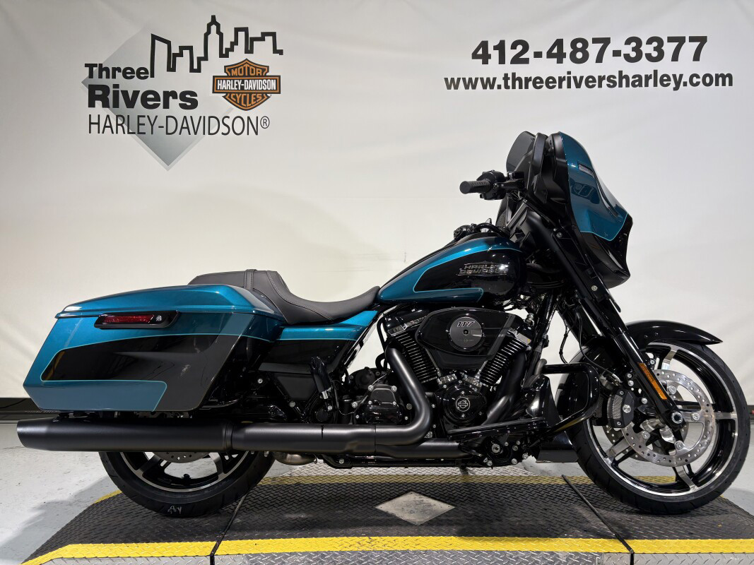 Street Glide®