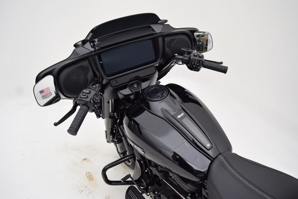 Street Glide®