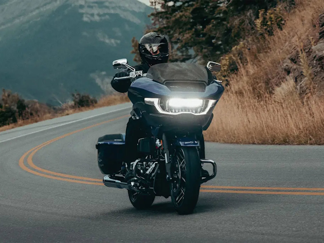 CVO® Road Glide®