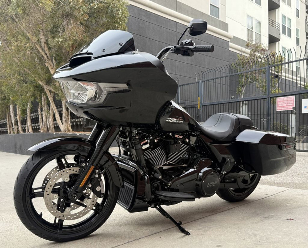Road Glide®