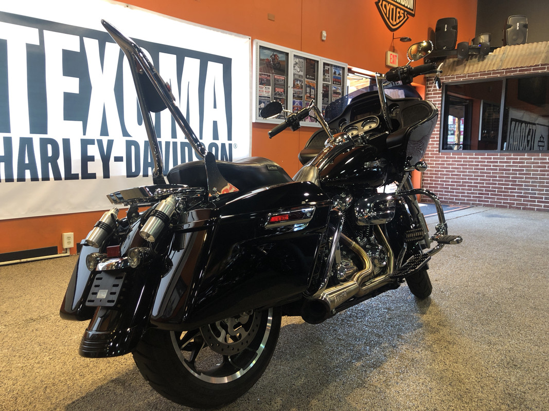 Road Glide®