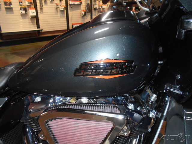 Road Glide®