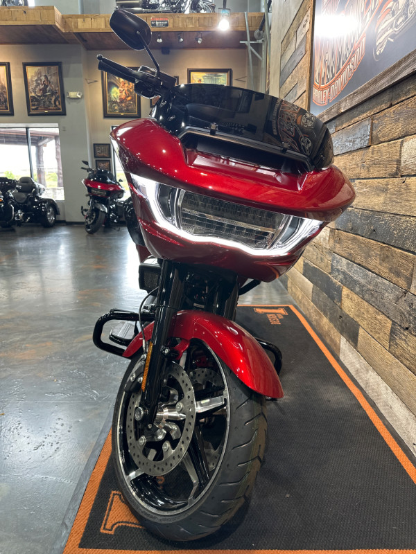 Road Glide®