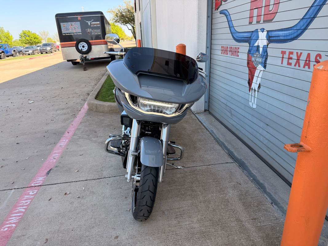 Road Glide®