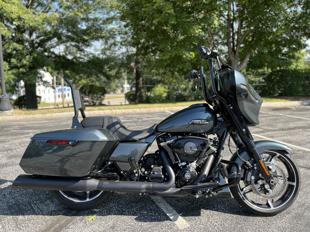 Street Glide®