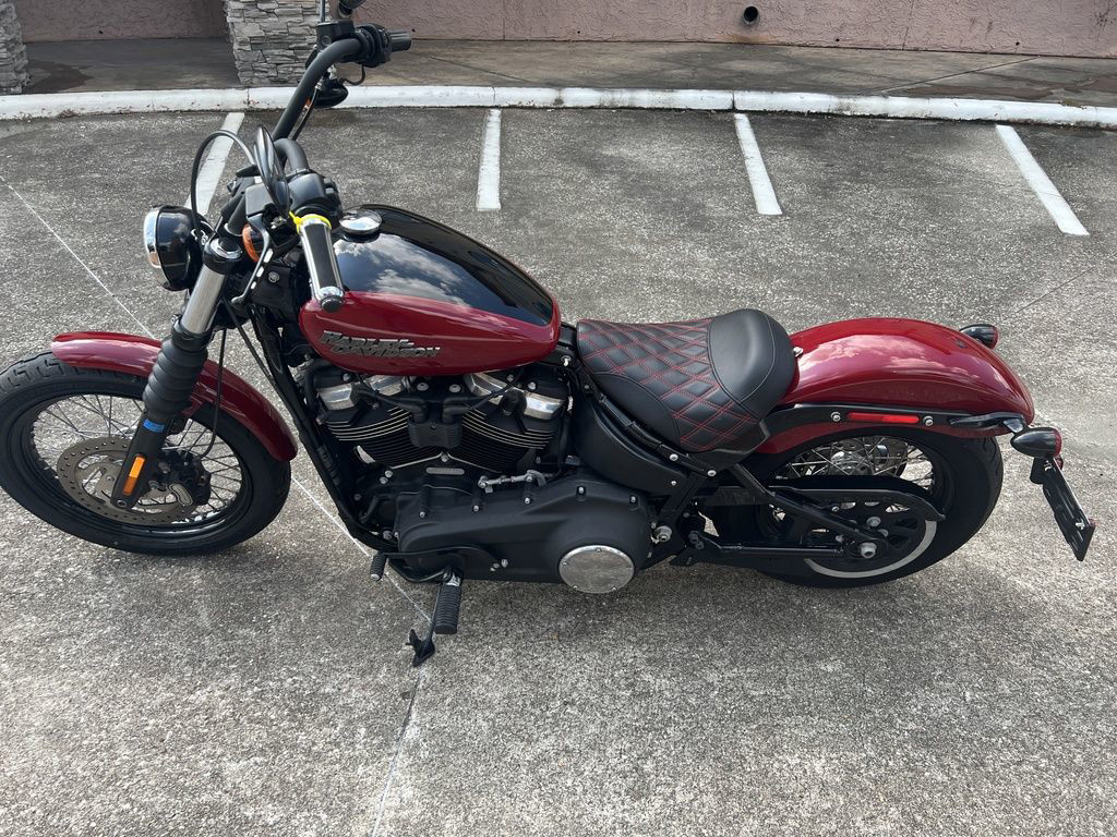 Street Bob®