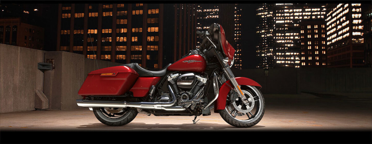 Street Glide®