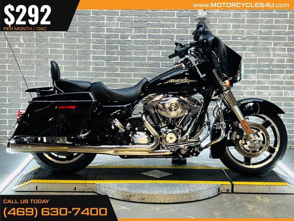 Street Glide®