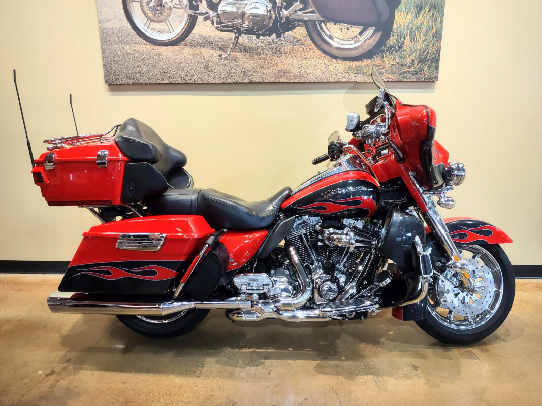 CVO® Ultra Classic® Electra Glide® 