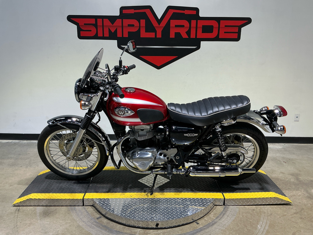 W800