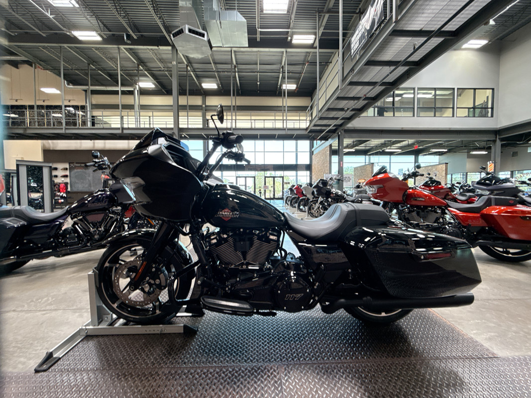 Road Glide®