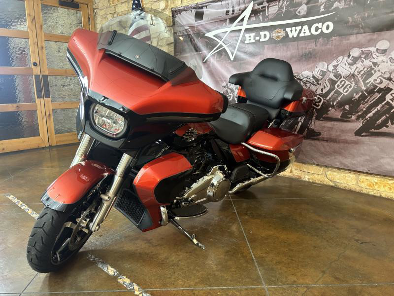 Street Glide® Ultra