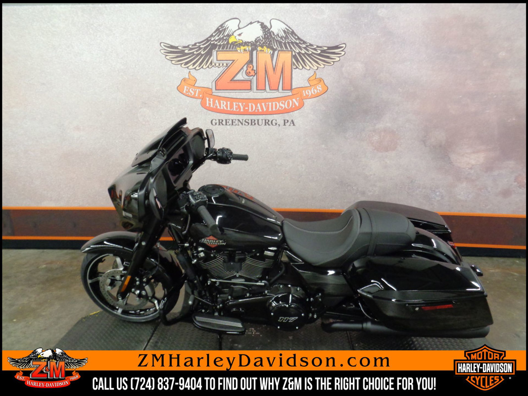 Street Glide®