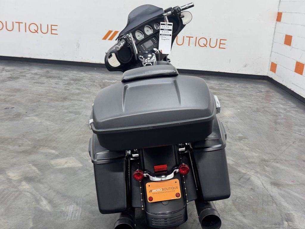 Street Glide®